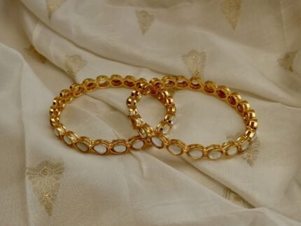 Anti Tarnish White Kundan Bangle